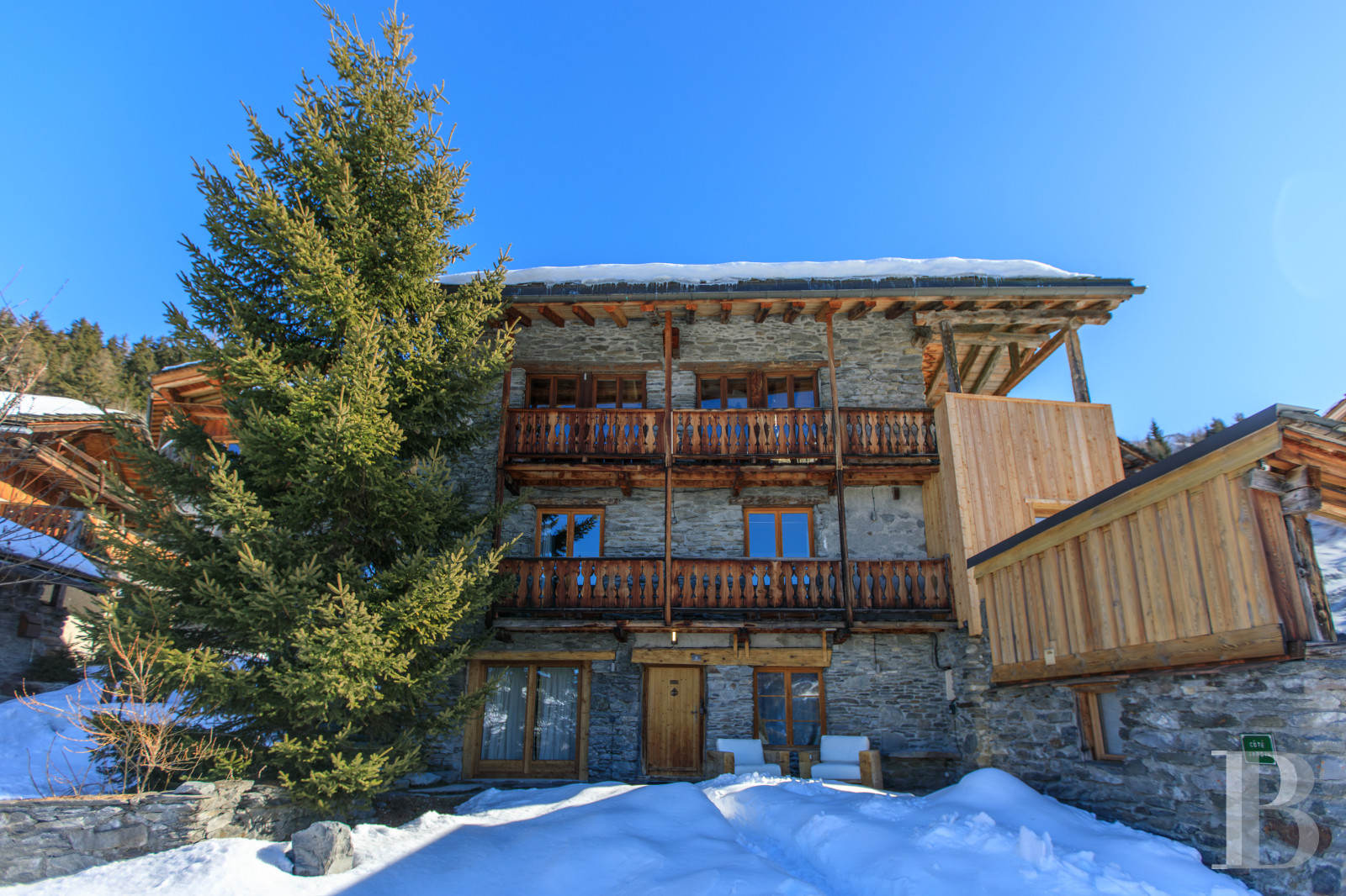 A large traditional, carefully renovated chalet in a hamlet in the Tarentaise valley in Savoie - photo  n°47